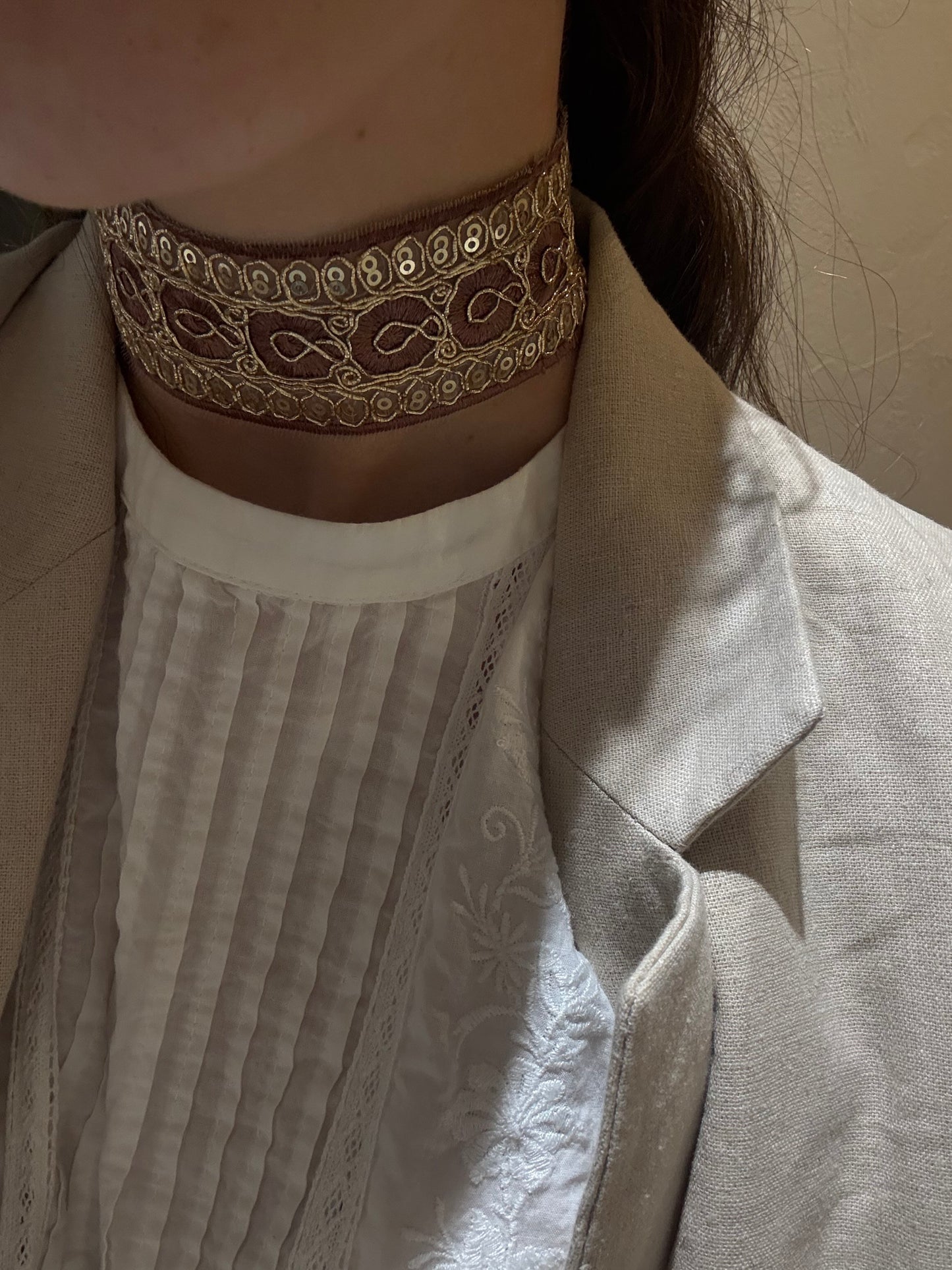 Chocker Lotus