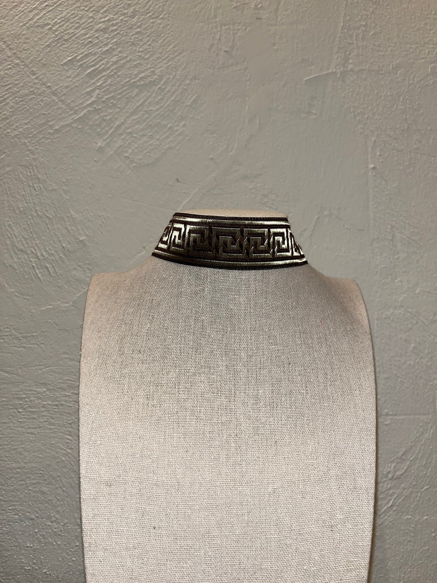 Chocker Eclipse