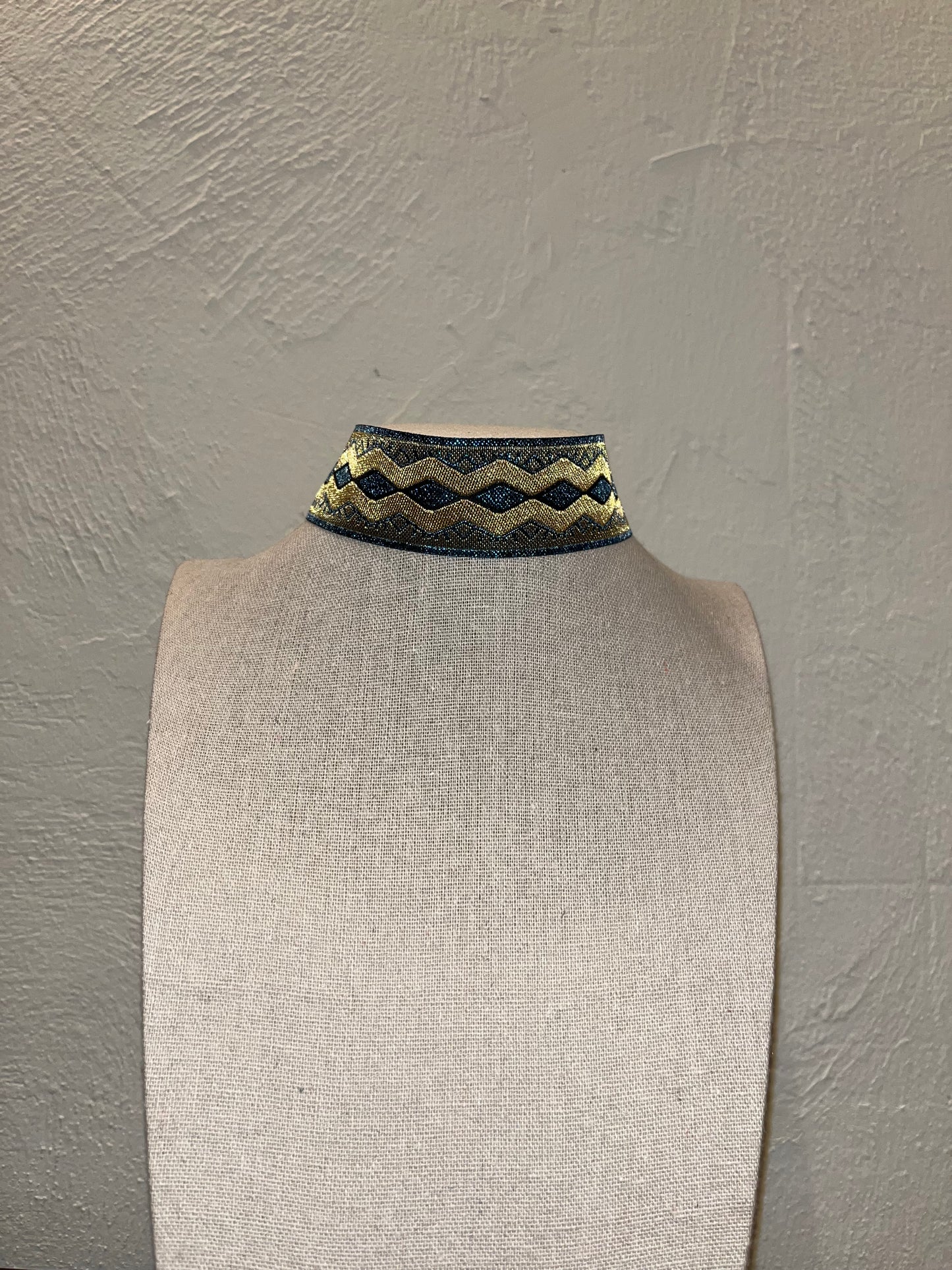 Chocker Cleopatra