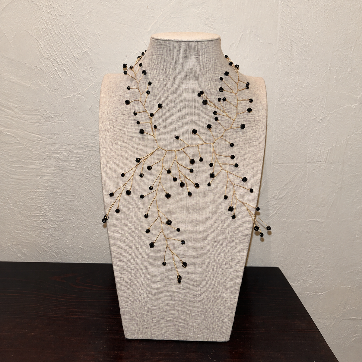 Collar Isis